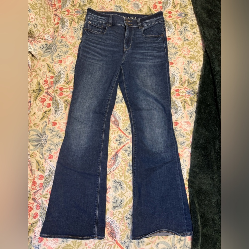 American Eagle Flare Jean